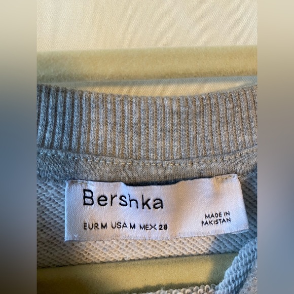 BERSHKA Long Sleeve Crop Top - Picture 2 of 2